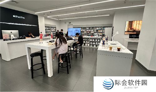 把*场对决做成新版本,和万达、苹果开启全国联动!排球少年手游更新玩得很大!