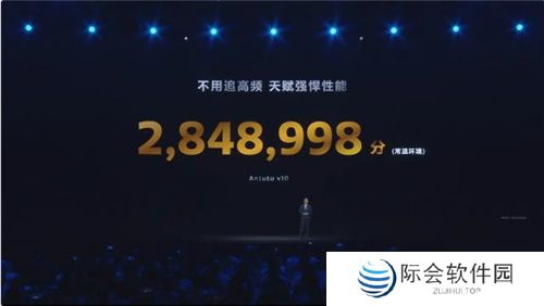 联发科联手《暗区突围》,天玑9400 OMM追光引擎达成90帧逼真光追特效