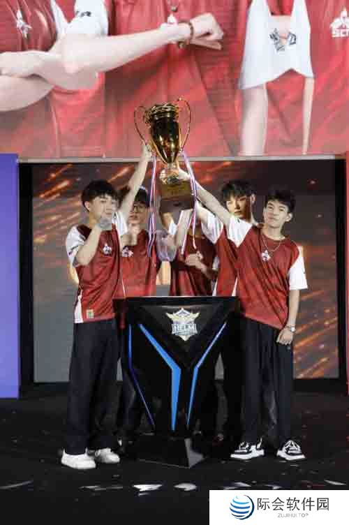 SCT-M 战队重铸辉煌！勇夺 2024《英魂之刃口袋版》精英联赛总冠军！